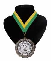 Medaille nr 2 halslint groen en geel